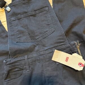 Levi’s NWT Black Denim Overalls